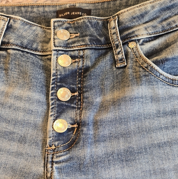 Silver Jeans Boyfriend Shorts Size 30 - Picture 8 of 11